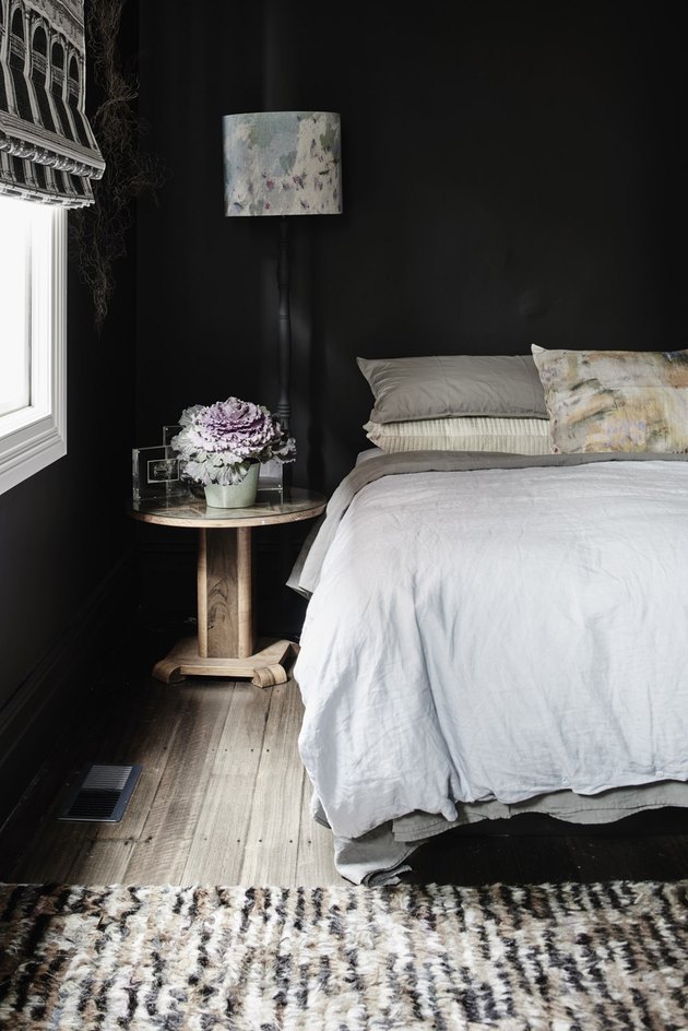 7 Dark Bedroom Ideas You Definitely Shouldn&#039;t Sleep On | Hunker