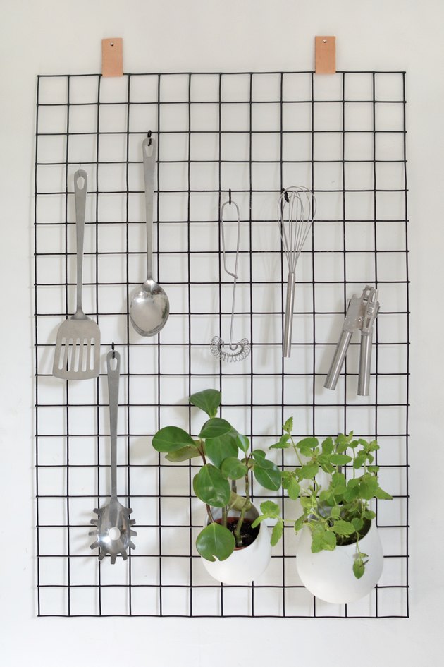 DIY Wire Kitchen Organizers
