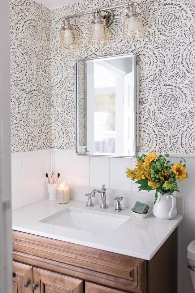 Download 10 Bathroom Wallpaper Ideas That'll Make Everyone Ask "Where'd You Get That?" | Hunker
