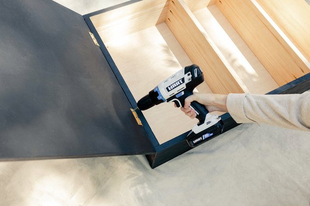 Attaching hinges to plywood sheet with HART drill
