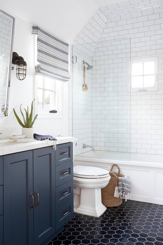 7 Pretty Bathroom Floor Tile Ideas to Pin (Even If You're Not Remodeling) | Hunker