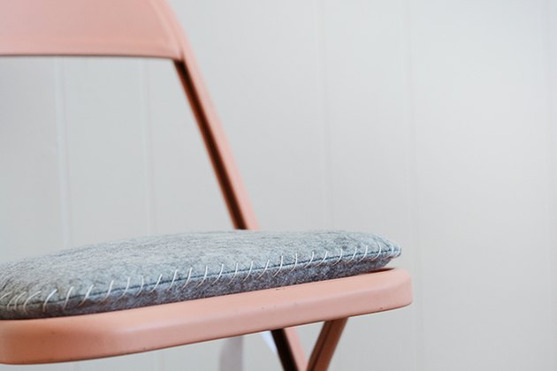 DIY seat cushion for a folding chair