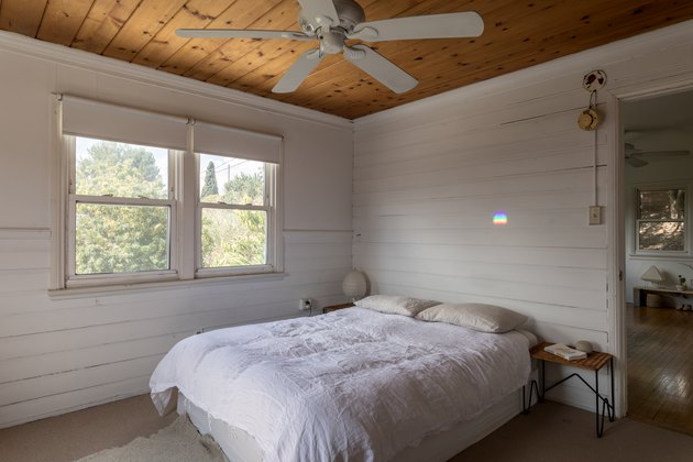 Ceiling fans should be adjusted seasonally