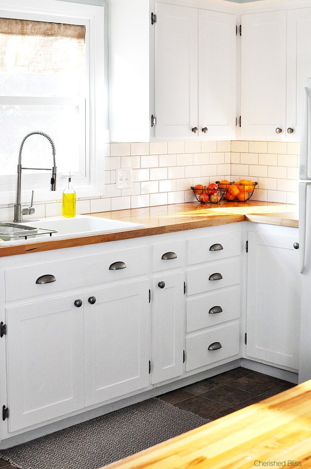 Farmhouse Kitchens Defining Features & Ideas Hunker