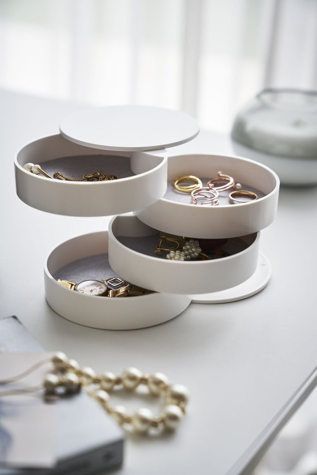 circular jewelry box