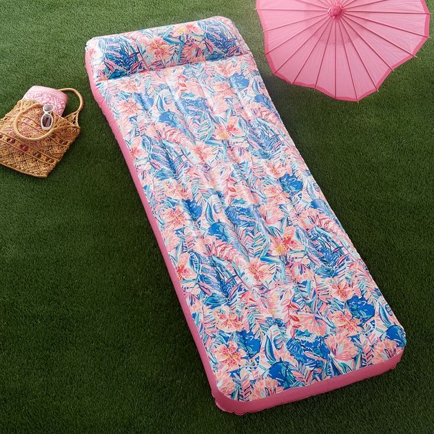 trendy floaties