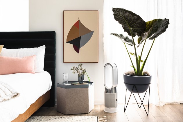 air purifier in bedroom