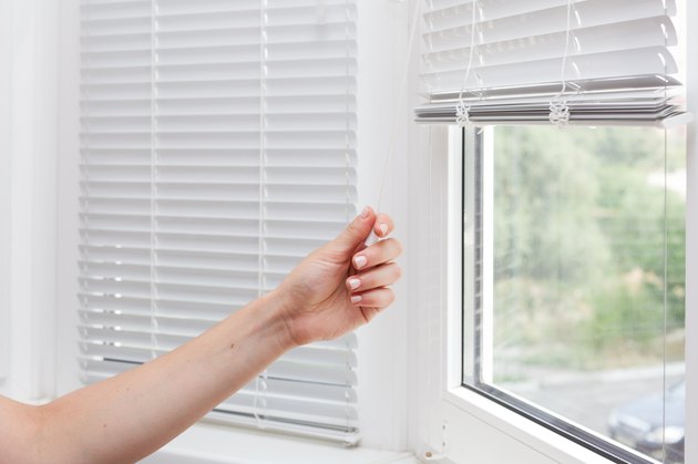 How to Fix Stuck Blinds | Hunker