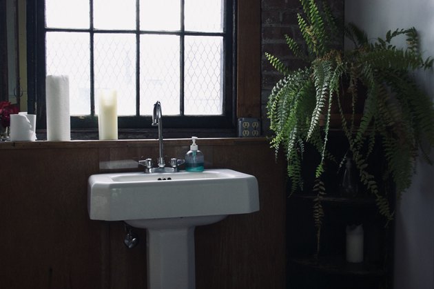 ada pedestal bathroom sink