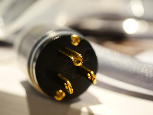 Electric power cable with plug and socket unplugged
