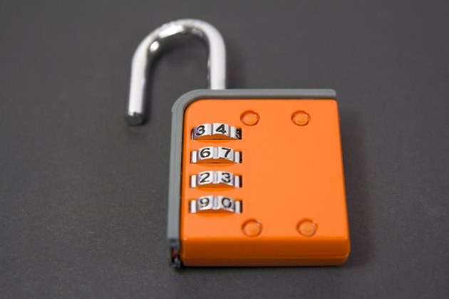 how to crack a four digit combination lock