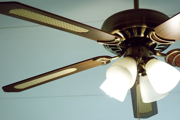How to Install a Harbor Breeze Ceiling Fan Remote Control ...
