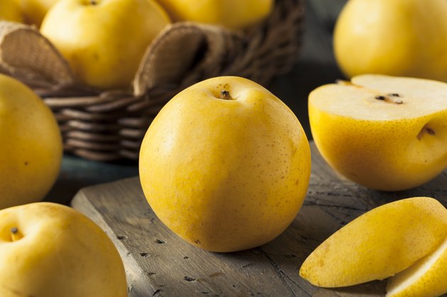 how-to-eat-asian-pears-hunker