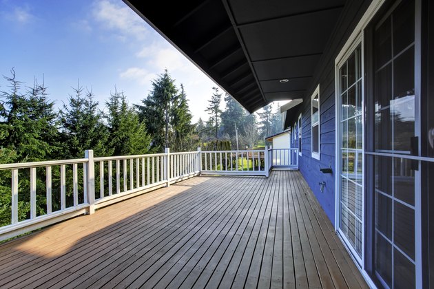 Building Code Deck Railing Requirements | Hunker