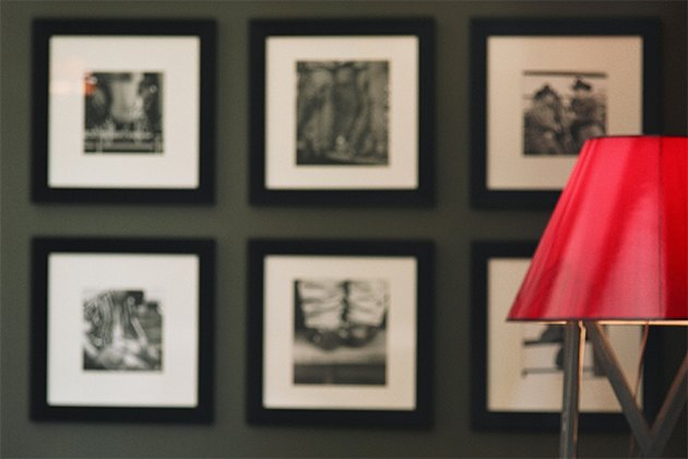 red-hair woman with picture