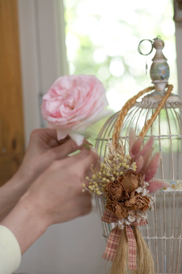 How to Preserve Flowers in Acrylic Hunker