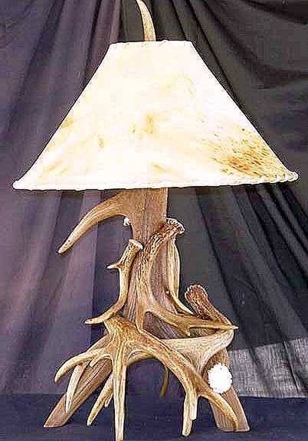 how-to-make-a-deer-antler-lamp-hunker