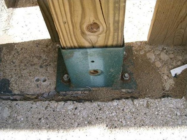 how-to-attach-a-wooden-railing-to-a-concrete-porch-hunker