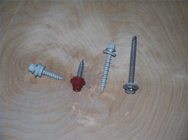 The Best Type of Screws &amp; Bolts for Outside Use Hunker