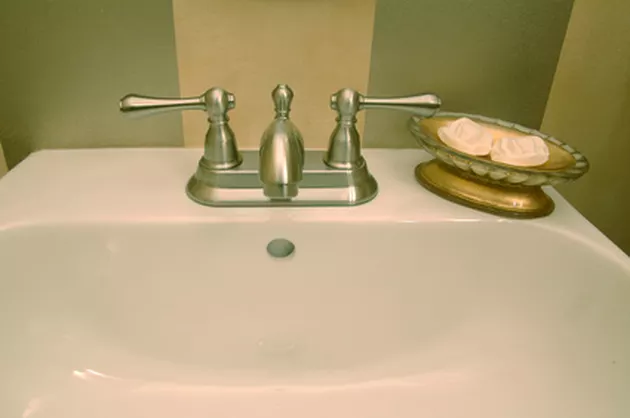 resurface a porcelain kitchen sink