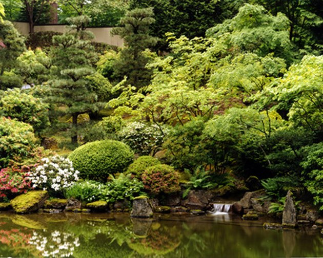 Elements of a Zen Garden & Their Meaning | Hunker