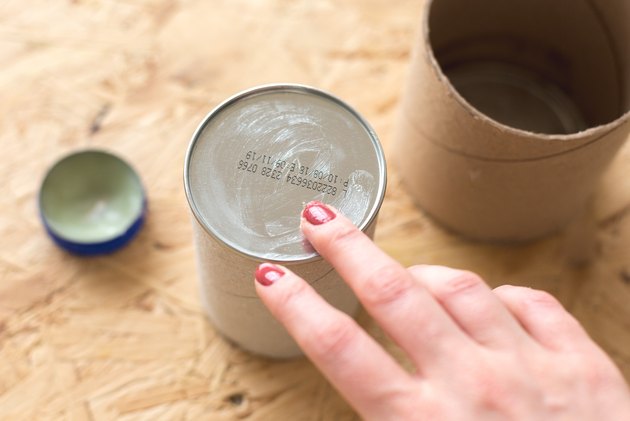 This Diy Concrete Candle Holder Appeals To Our Modern Holiday Aesthetic 