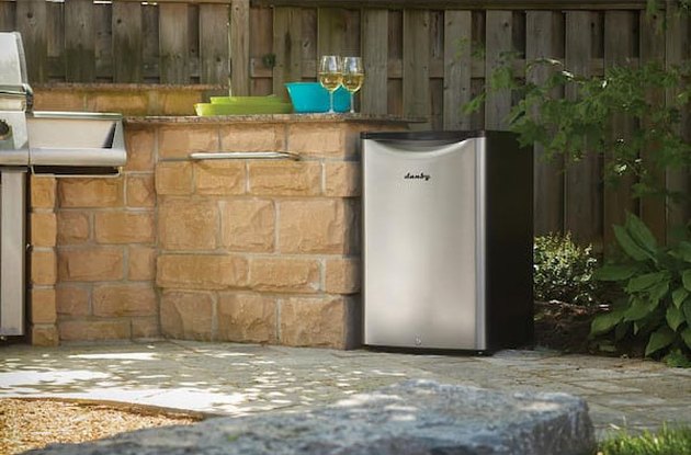 The Danby 4.4 cubic foot outdoor fridge is on castors, perfect for portability, and has a reversible door with a hidden hinge. This outdoor fridge will work for those who don't have an actual outdoor kitchen and just want a space to store their bevvies. 