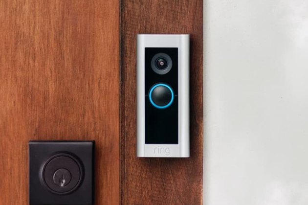 Premium wired video doorbell with Head-to-Toe HD+ Video, Two-Way Talk with Audio+, 3D Motion Detection, built-in Alexa Greetings (an exclusive Ring Protect Plan subscription feature), and customizable privacy settings
See more of who stops by and check in on package deliveries down low with improved 1536p Head-to-Toe HD+ Video.