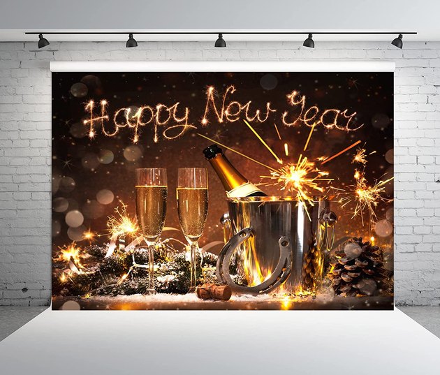 Select between three fabric sizes for this festive New Year's Eve backdrop. It can be washed, ironed, and stored for years of use. Time to get your glam shot!