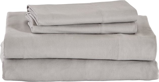 Snowy conditions have nothing on this heavyweight flannel sheet set.