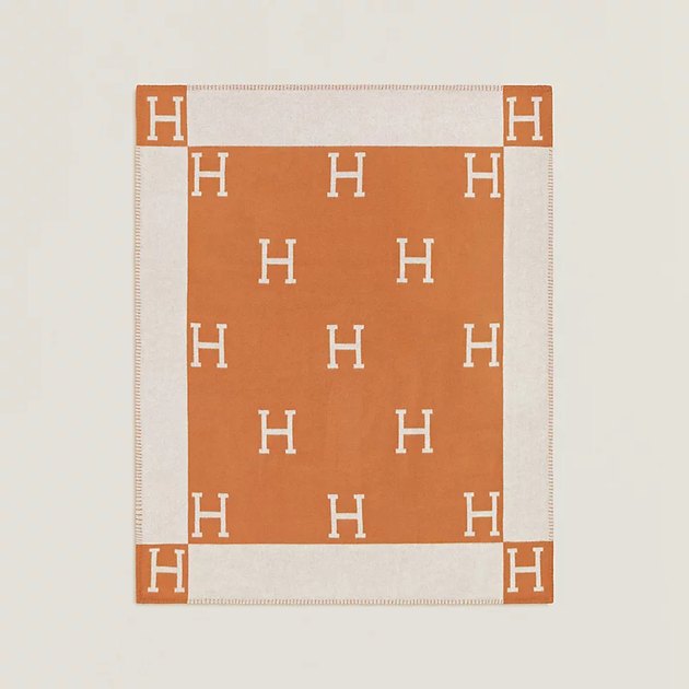 The Best Hermès Throw Blanket Dupes to Shop Now | Hunker