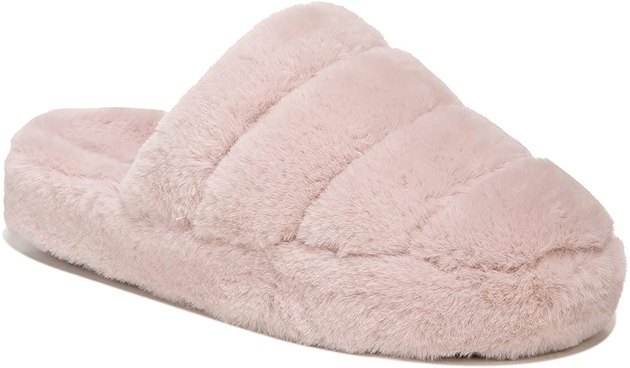 Designed to support your feet with orthopedic support, these fuzzy mule slippers are a solid buy.
