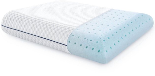 Let the soft gel-infused memory foam perfectly support your body as you drift off into the best night's slumber. Experience pressure relief, body temperature regulation, and insane comfort night after night with this affordable option from Weekender.