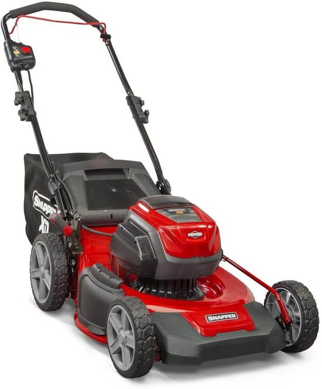 Up to 90-minute run time with (2) Briggs & Stratton 82V MAX 2.0 Lithium-ion Batteries. Kit includes 2 lithium-ion batteries and 1 rapid charger
