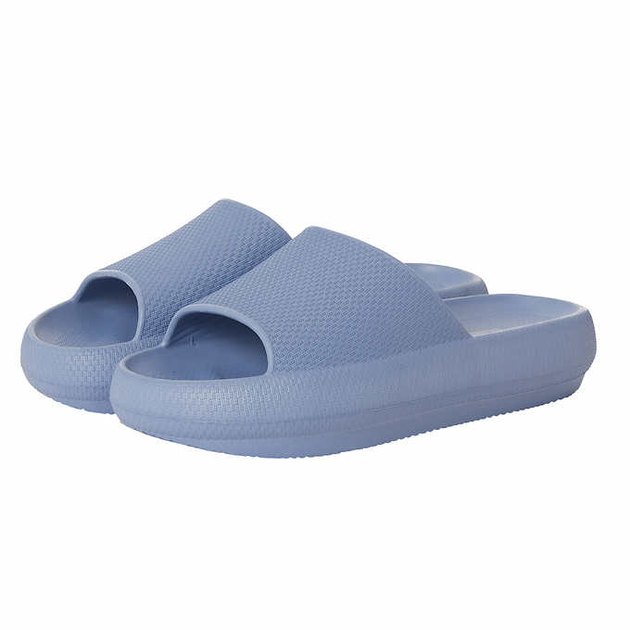 Costco’s Selling Cloud Slippers at an Amazing Price | Hunker