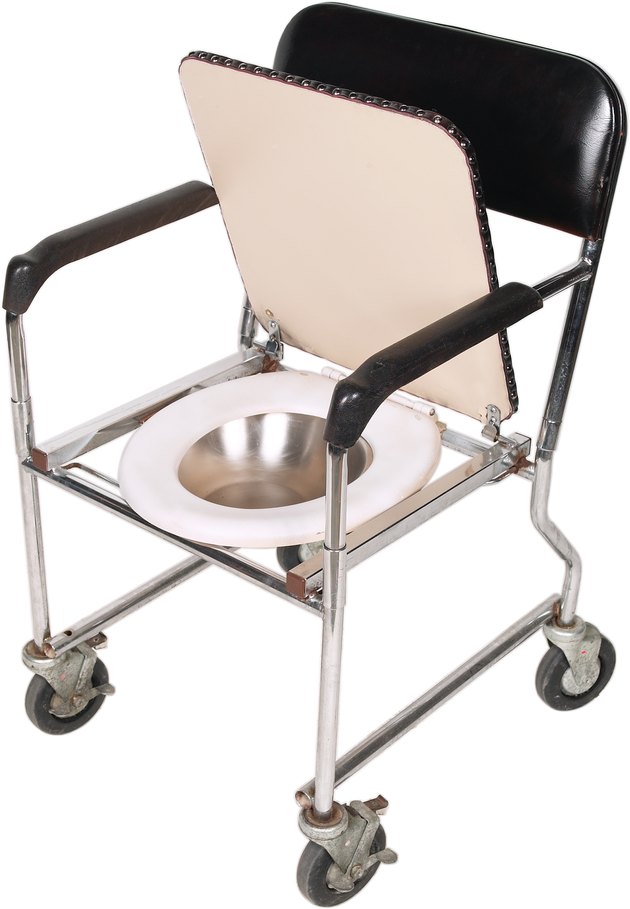 Toilet chair