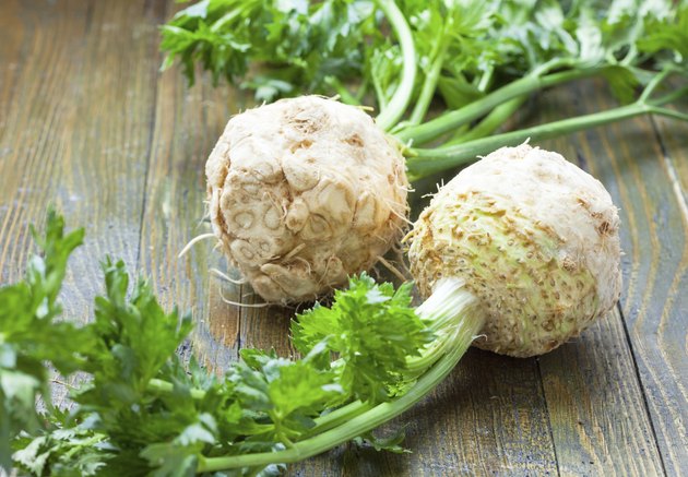 Fresh celery