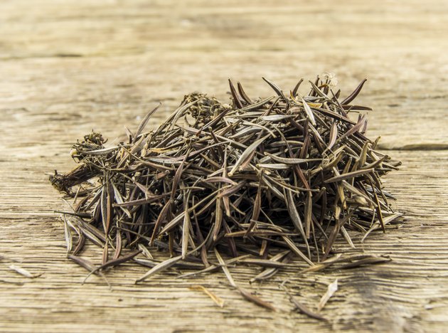 pile of marigold seeds is ready to plant