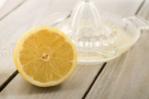 lemon and juicer