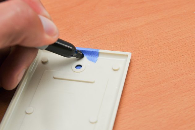 how-to-cut-plastic-electrical-wall-plates-hunker