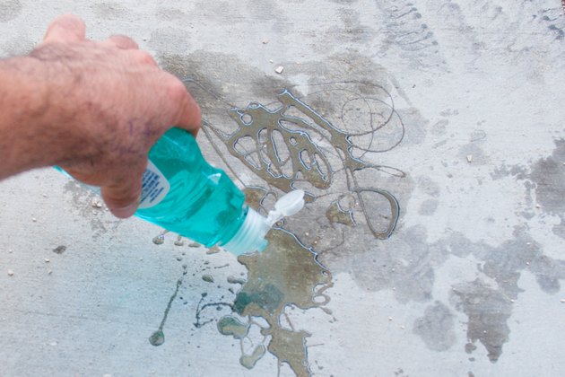 How Do I Remove Oil Stains From Concrete? | Hunker