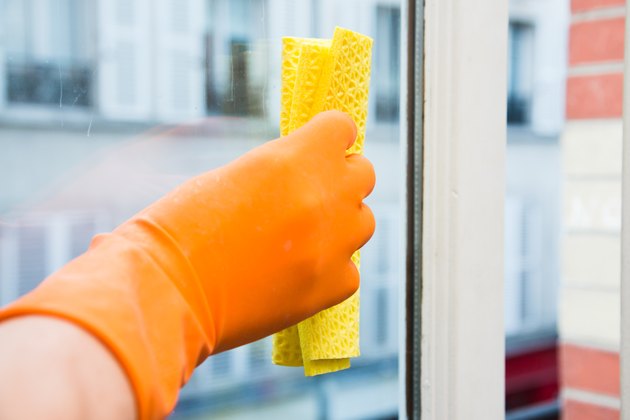 how-to-clean-double-pane-windows-hunker