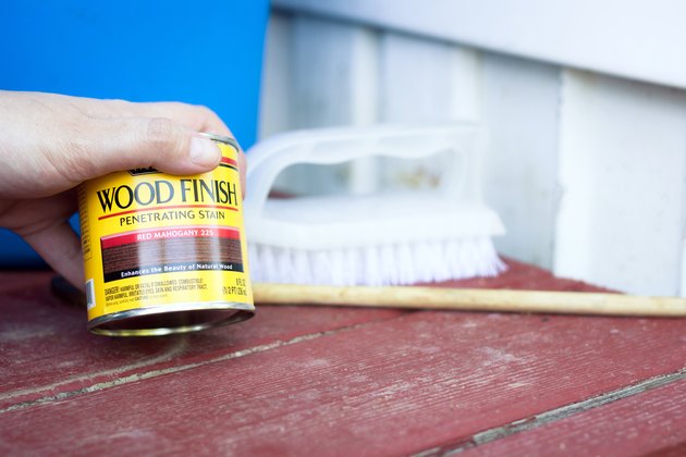 How to Remove Deck Stain From Vinyl Siding | Hunker