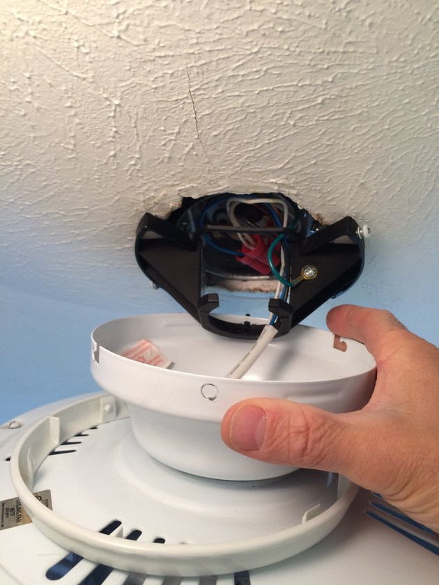 How to Wire a Single-Switch Ceiling Fan | Hunker