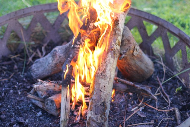 How to Start a Fire in a Fire Pit Hunker