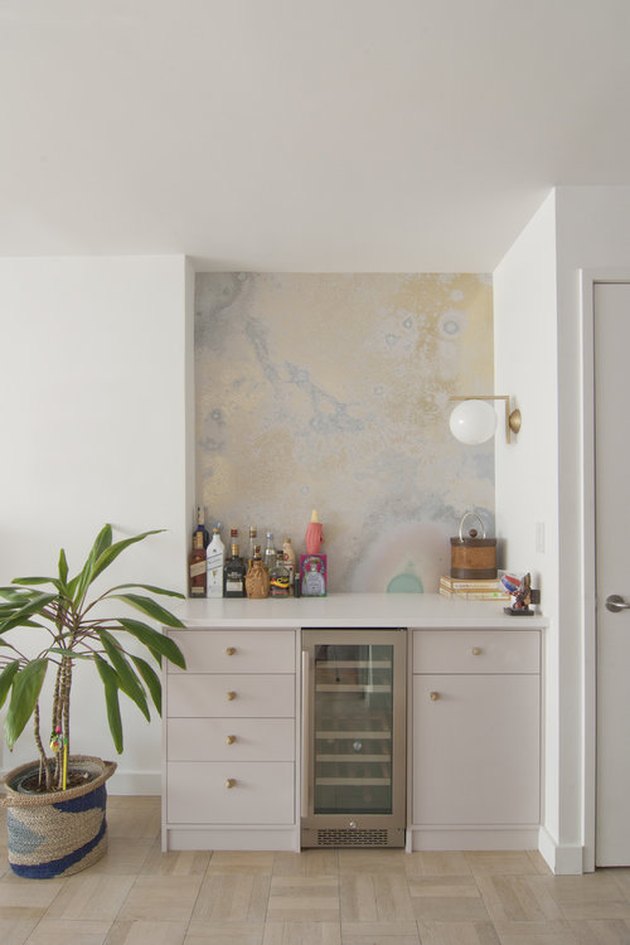 A Two-Bedroom Manhattan Apartment Receives a Mindful ...