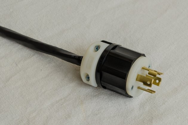 240 volt plug coinverter