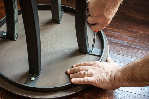 How To Fix A Wobbly Table Hunker 4083