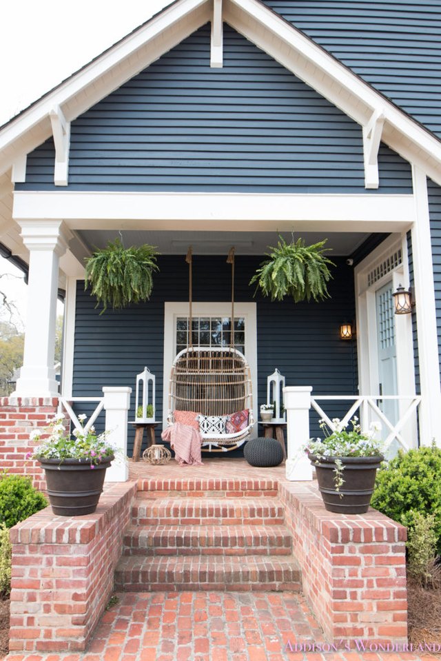 Download Craftsman Front Porch Ideas and Inspiration | Hunker