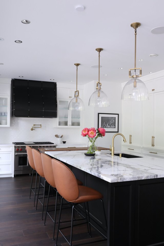 These 12 White Kitchens With Dark Islands Prove Contrast Is Key | Hunker